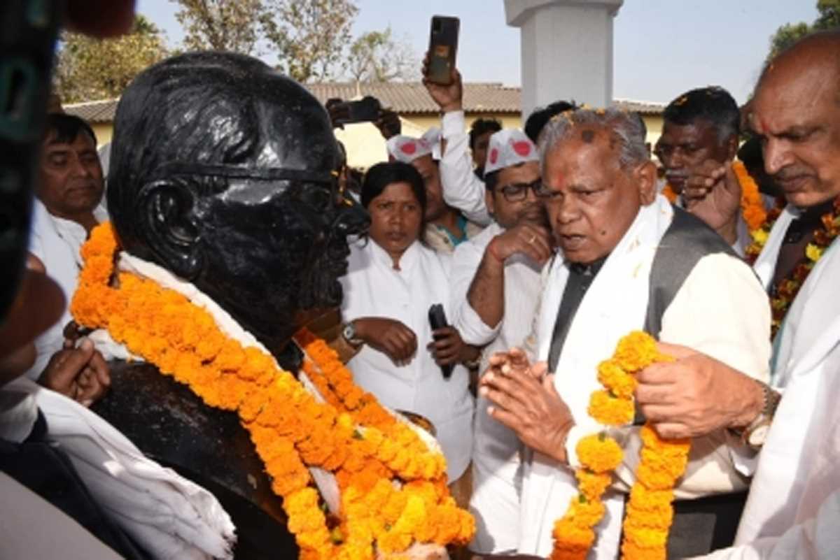 पूर्व सीएम मांझी गरीब संपर्क यात्रा पर निकले, बोले : सीएम के समाधान यात्रा का मकसद पूरा होगा